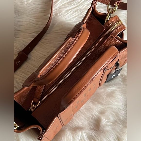 💰SOLD - H009L01SP21 - Marc Jacobs The Leather Small Tote Bag - Picture 9 of 16